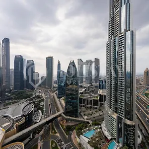 Holistay Luxury Homes - Burj Khalifa View - Direct Access Mall شقة